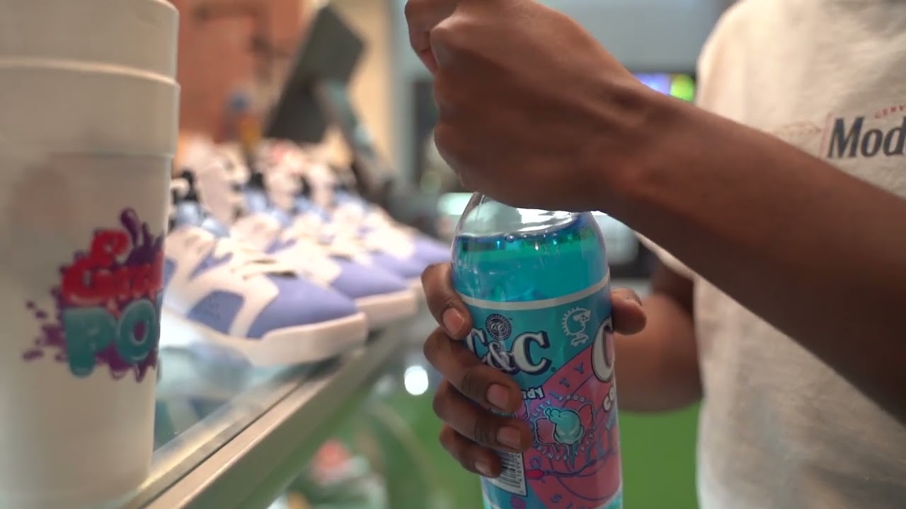 LEVEL UP TYLER, TX      *SNEAKER & CLOTHING STORE