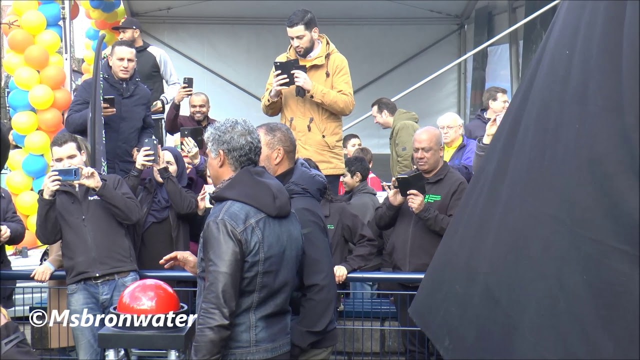 Frank Rijkaard  &  Ruud Gullit openen Cruyff Court @ Balboaplein Amsterdam