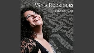 Video thumbnail of "Vânia Rodrigues - Meu Corpo"