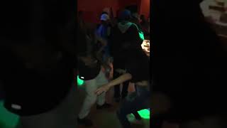 Casal Embrazando Em Baile Funk