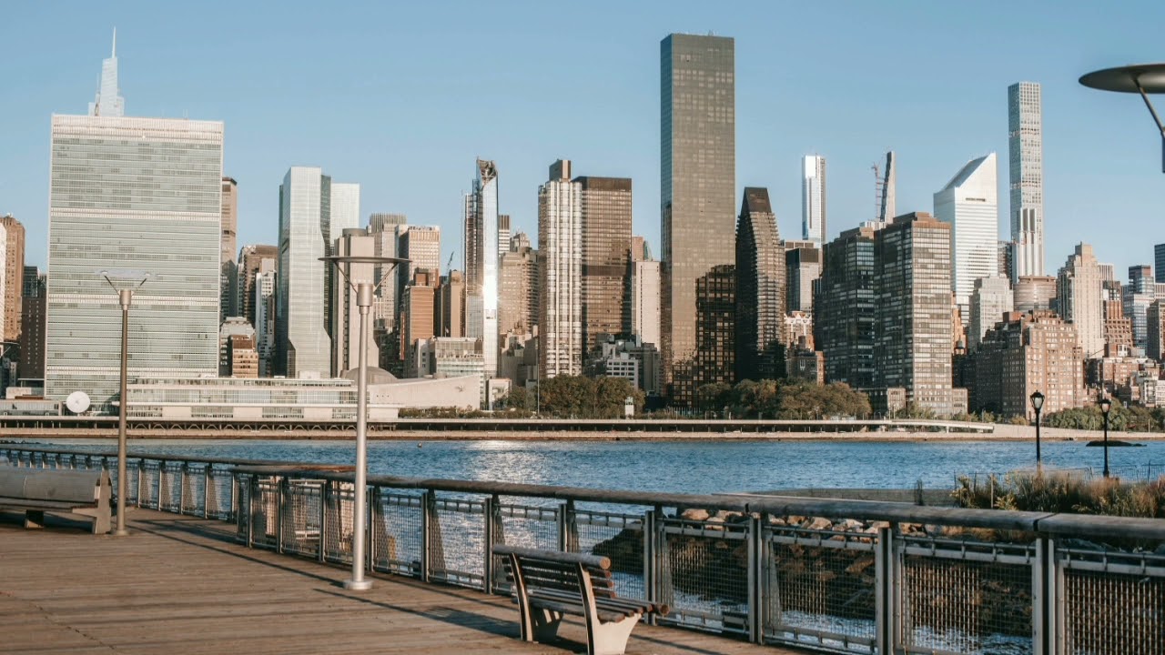 Urban Serenade: 15 Minutes of Dynamic City Ambiance and Captivating Construction Sounds