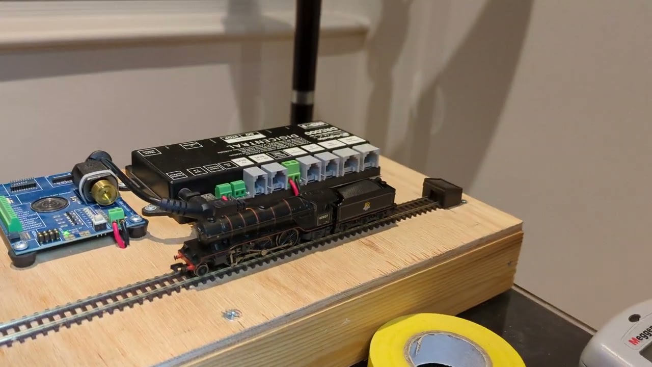 Watch Graham Farish Class LNER Class V2 DCC Conversion video