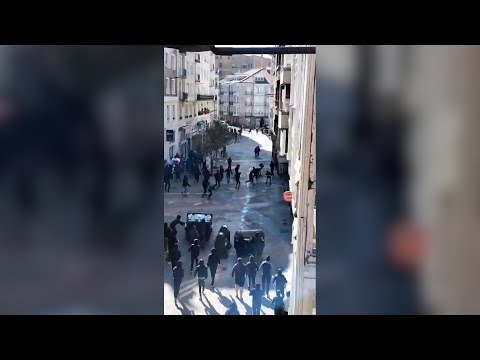 Disturbios en Vitoria durante un acto de La Falange por el 12 de octubre