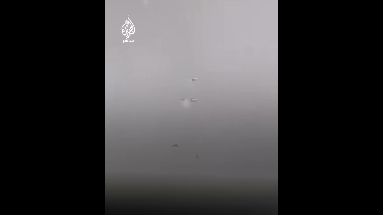 فيديو نشرته قناة 12 الإسرائيلية يُوثق لحظة استهداف طائرات الاحتلال فلسطينيين في رفح