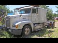 WILL IT START Episode 15! 1991 Freightliner FLD120!