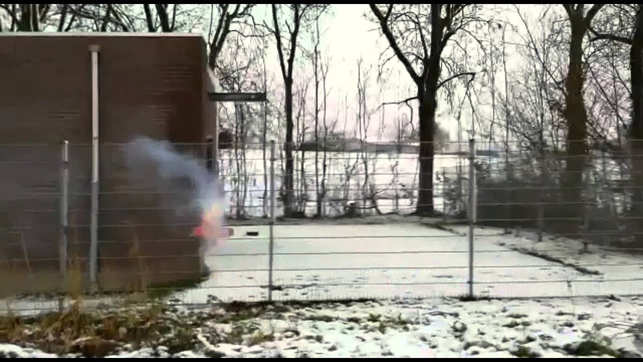 Salon Roger Piano Mat (Vuurwerk) HD YouTube