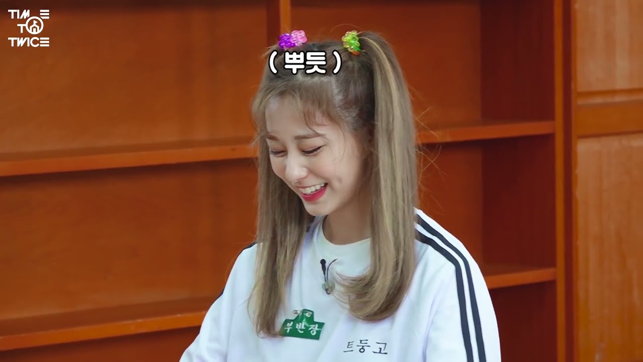 副班長子瑜致詞狂笑場，最後來個撒嬌笑翻姊姊們 Everyone burst into laughter when Tzuyu end of her speech, what's happened...