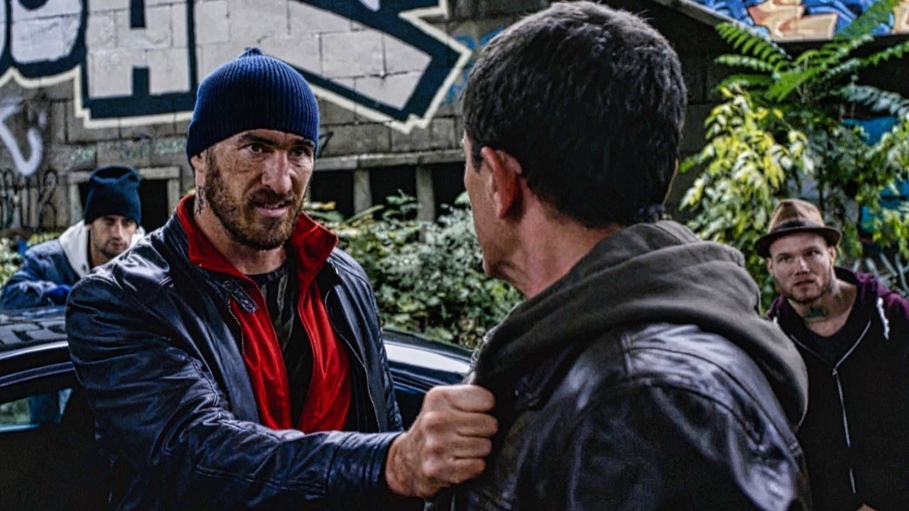 Mafia rusă a atacat un om simplu fără să realizeze că era o mașină de ucis