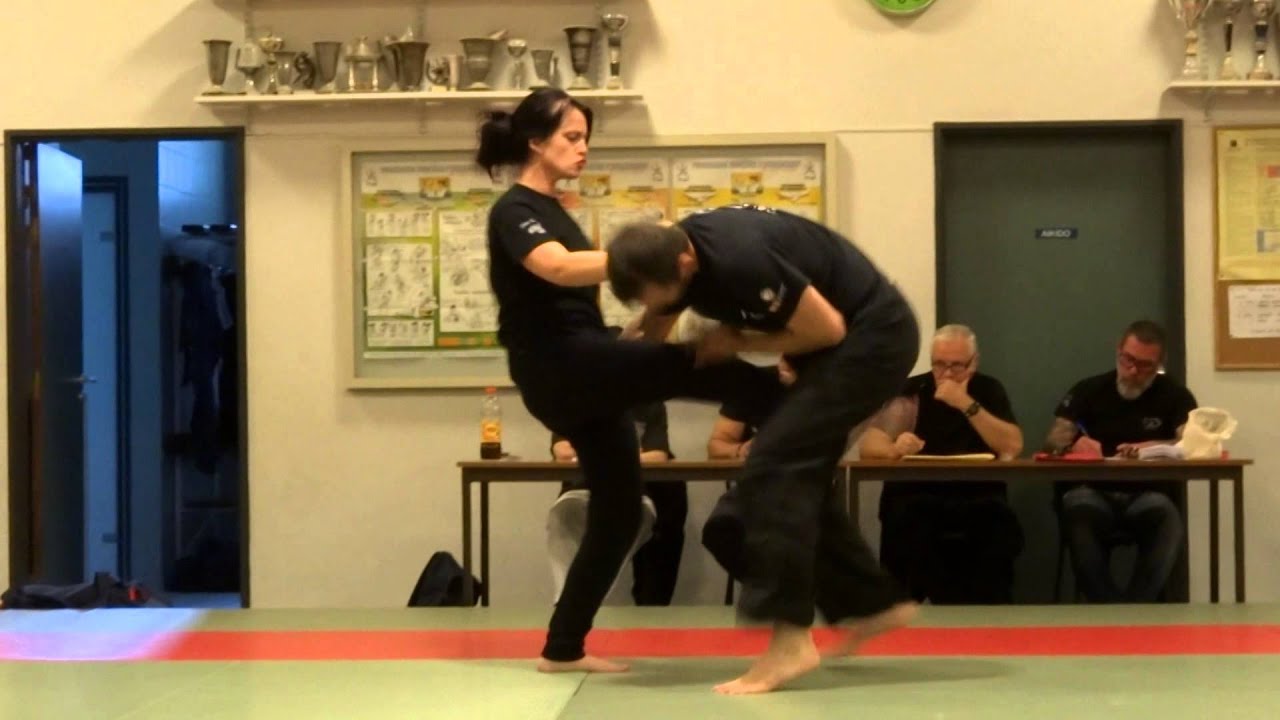 Krav Maga Femme : Mélanie, Instructeur / Ceinture Noire