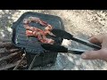 Pasqua 2026 cucino il  bacon su stufetta a legna outdoor cooking bacon castiron