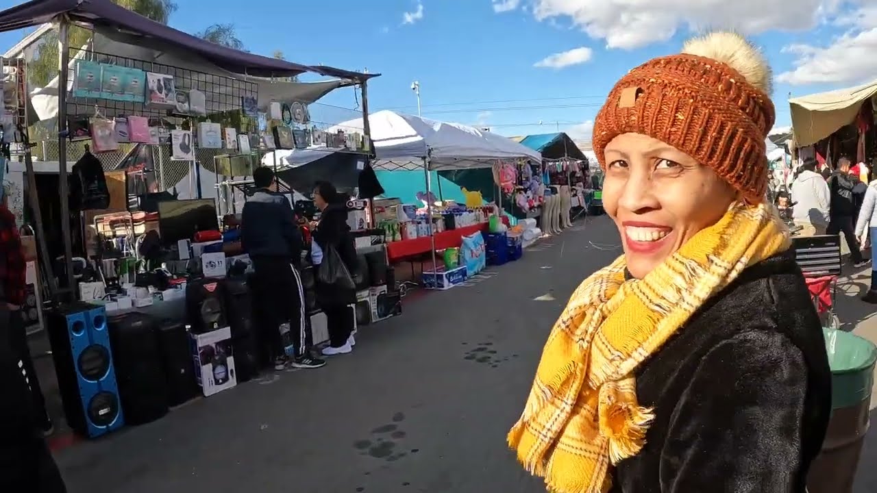 Gigantic Outdoor Flea Market in Las Vegas