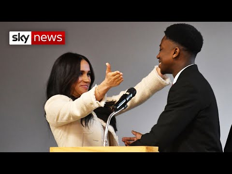 Schoolboy to Meghan: 'She really is beautiful, innit?'