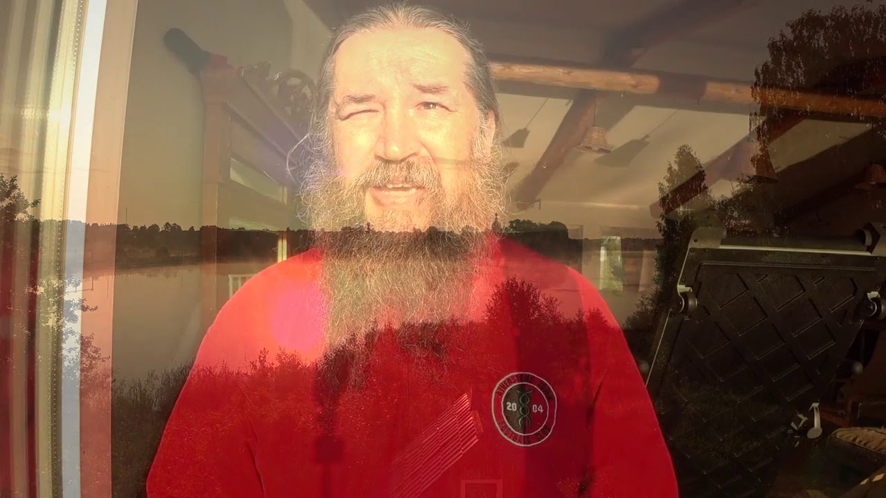 Солнечная зарядка и туман - YouTube