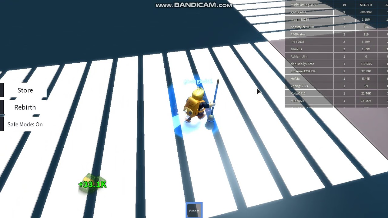 играю в роблокс в мини-игру Janitor Simulator