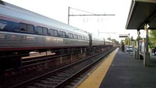 Amtrak HHP-8 passing mansfield station