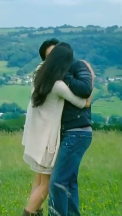 Shahrukh Khan kissing Katrina Kaif   💋👉💋  #shorts  #WhatsAppstatus #youtubeshorts