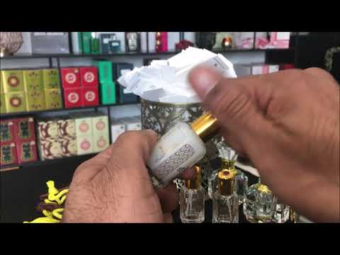Watch As Our One Of Our Team Members Prepare An Order Of Musk Tahara 12mL For A Fan 