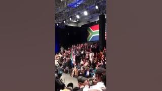 Obama town hall guests sing Shosholoza