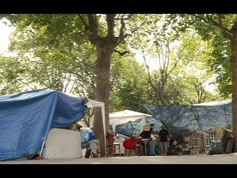 Saint-Ouen : expulsées d’un squat, des familles de migrants sud-américains campent devant la mairie