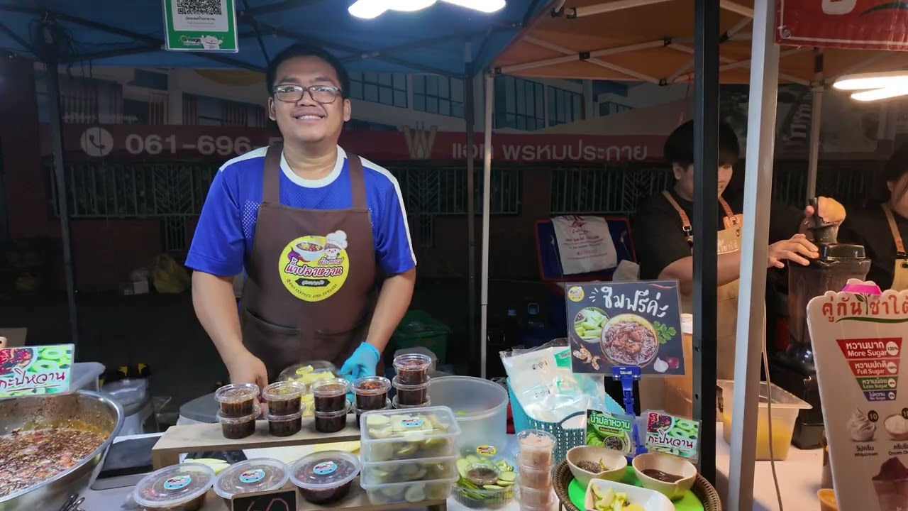 Thailand night market walk and talk #fyp #food #vlog #contentcreator #travel 