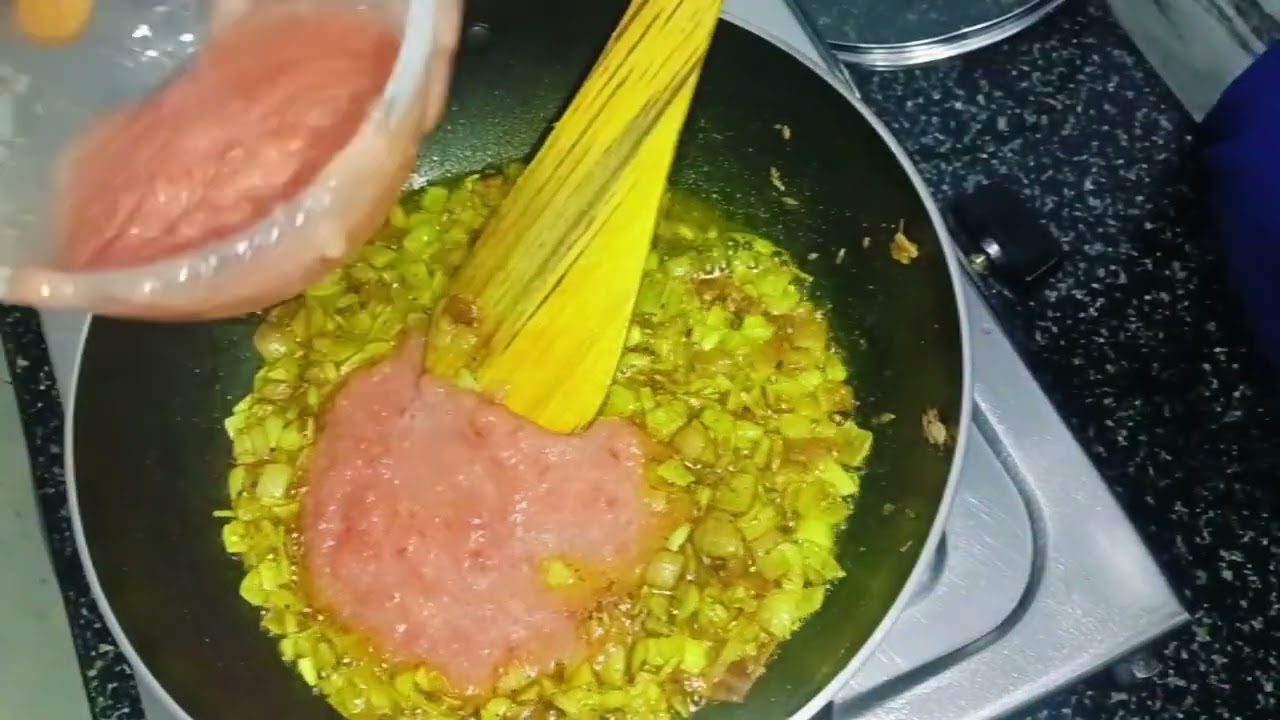 Patta gobhi ki yummy sbzi. Plz try once a time... tasty 😋