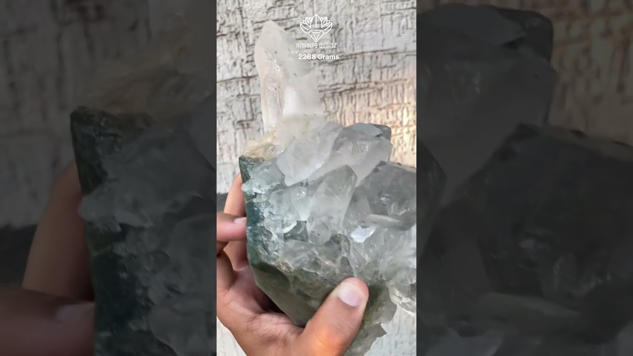 Chlorite garden quartz crystal 🥰 