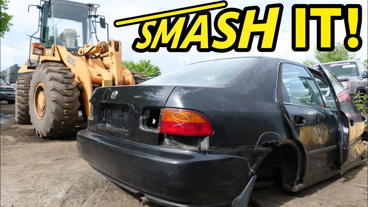 Crushing a Honda Civic With A Case 621C Wheel Loader. How Flat Can We Make it? #autorecycling