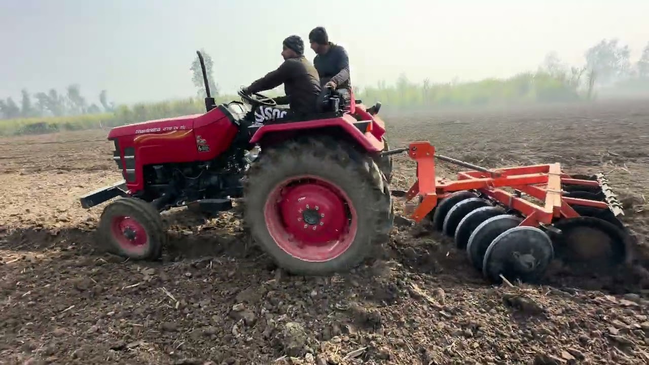 युवा किसानो का नया कृषि यंत्र और नया ट्रेक्टर और शानदार सोच आजकल के युवाओ के लिए अच्छा सन्देश 