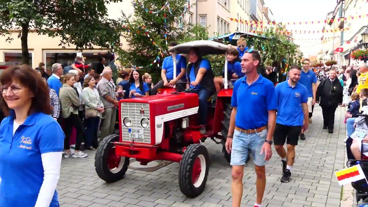 Mühlhäuser Kirmesumzug  zur 146. Stadtkirmes Mühlhausen Thüringen