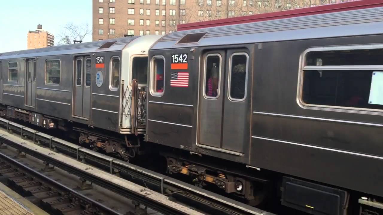 R62 1 train (1355-1351, 1541-1545) leaves Dyckman Street