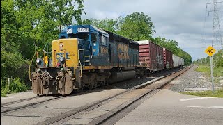 CSX 8060 SD40-2 leads the CSX L310-31 On the CSX Detroit Subdivision with a Horn Show