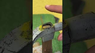 El martillo nunca más se soltará del mango #Herramientas #TrucoÚtil #DIYCasero