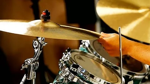 How to Play the Roll of a Crash Cymbal | Drumming