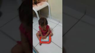 Ela É Trelosa, Olha Quém Tá Escrevendo.