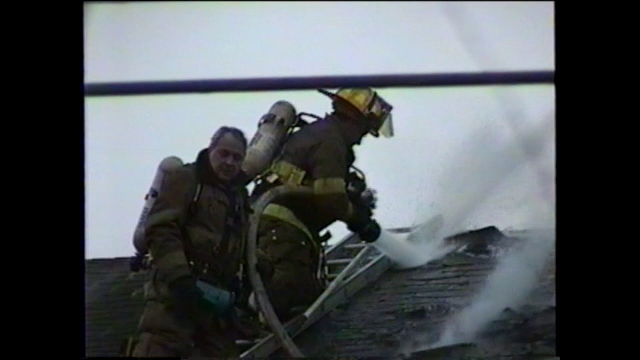 343 Wdm Ctr Road, South Windham CT 1/2/1998 structure fire YouTube