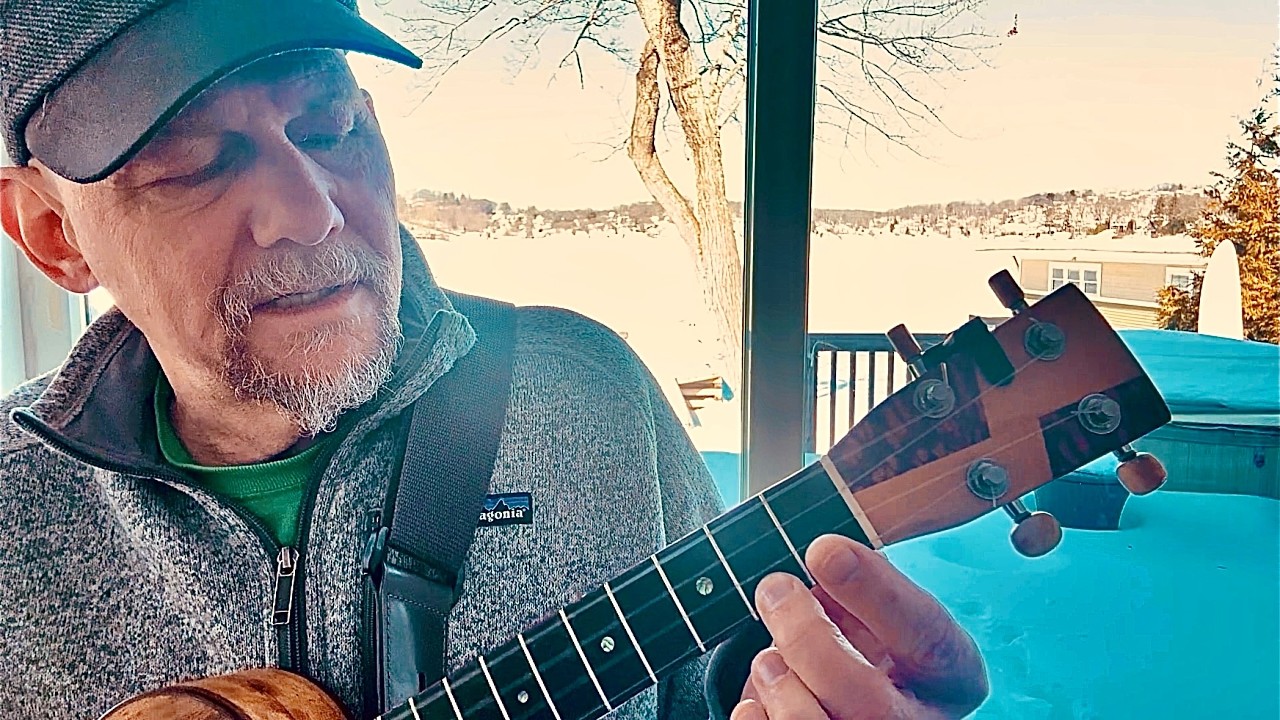 Almost Like Being In Love - Nat King Cole (урок игры на укулеле от MUJ)