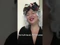 Capture de la vidéo Sia Sings A Bit Of 'Wild Ones' And Jokes About It