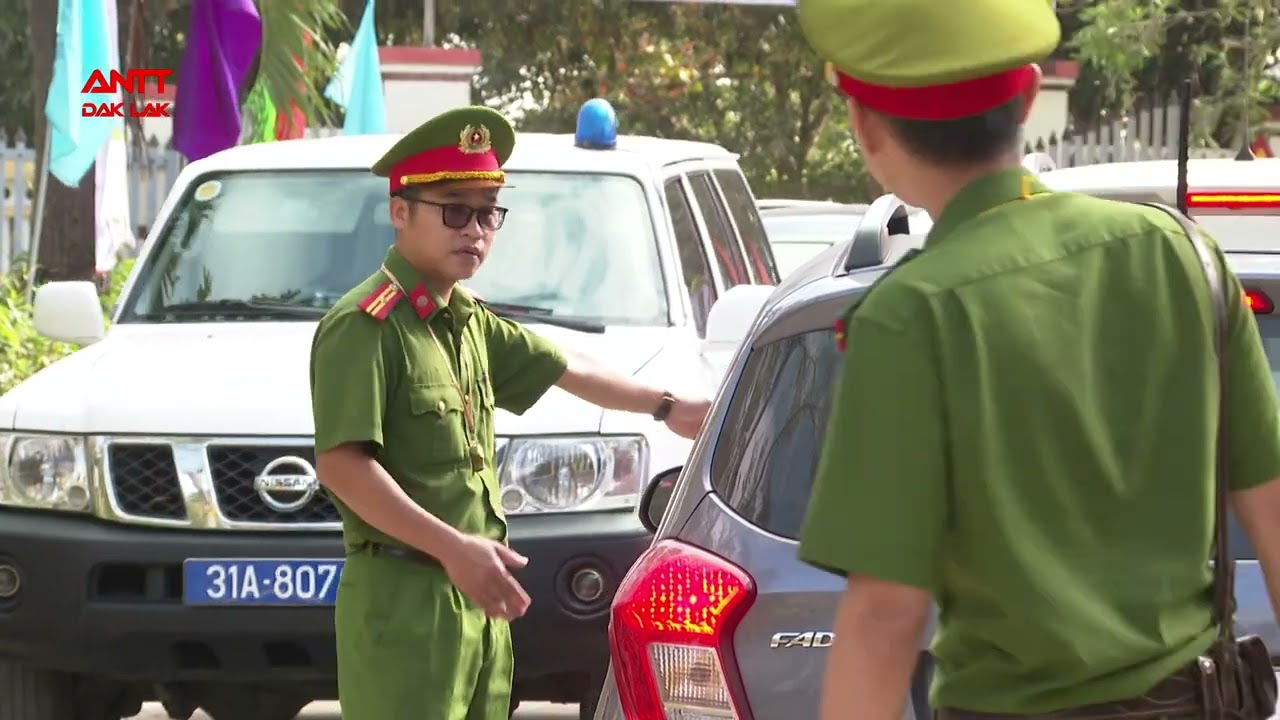 Vì bình yên mùa lễ hội