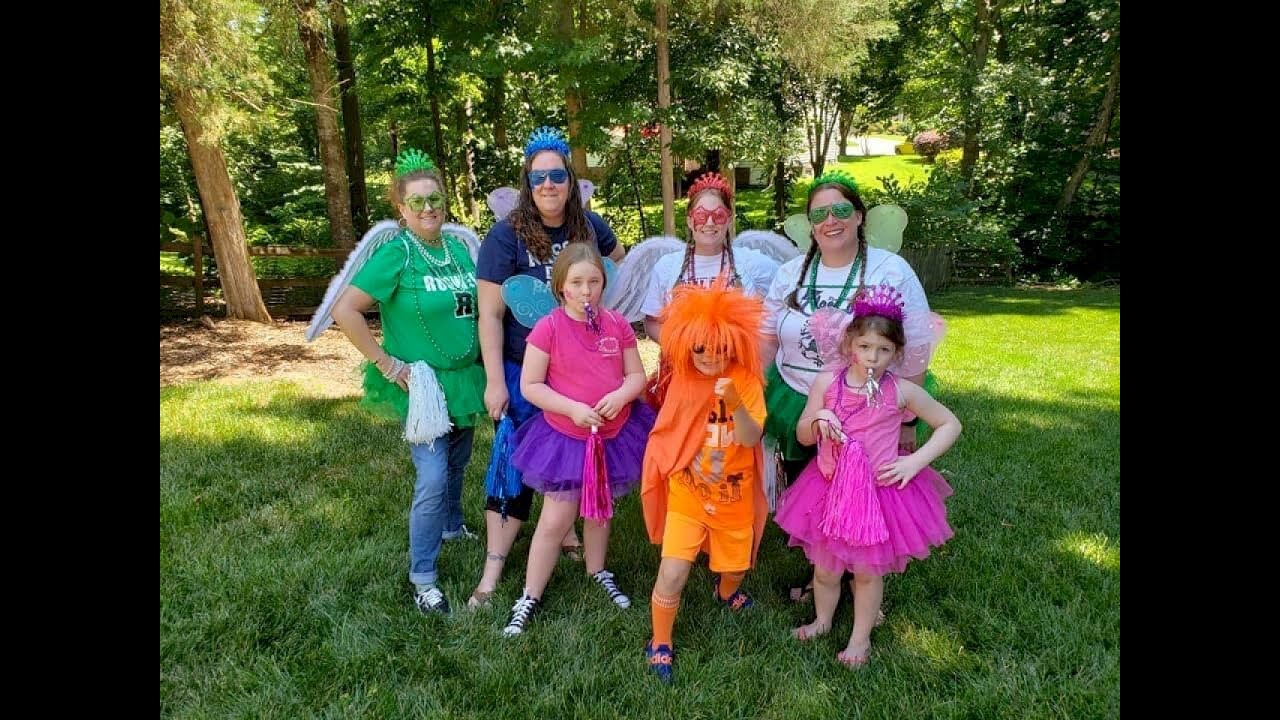 Wine fairy group planning to expand gift-giving into other areas, alcohols: Its about bringing happi