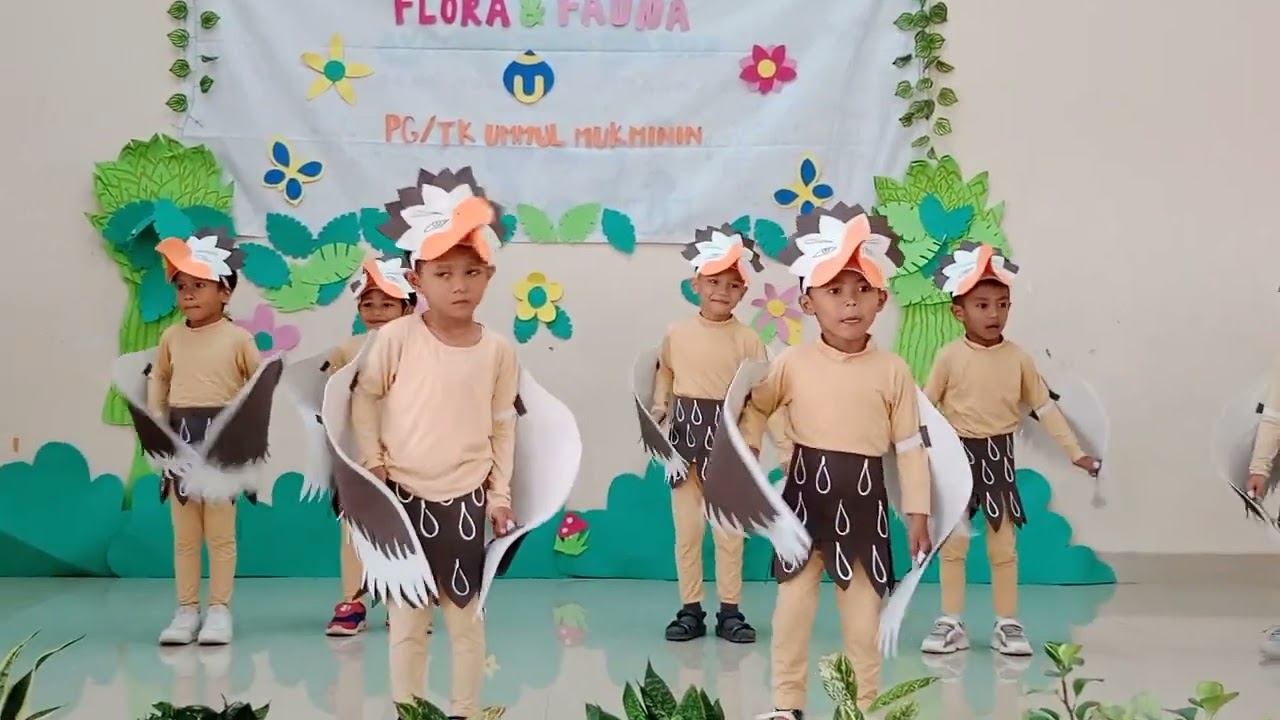 Tarian Elang Kel. A Tk Ummul Mukminin