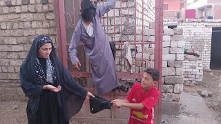 ولد صغير سرق البنت الفقيرة !!