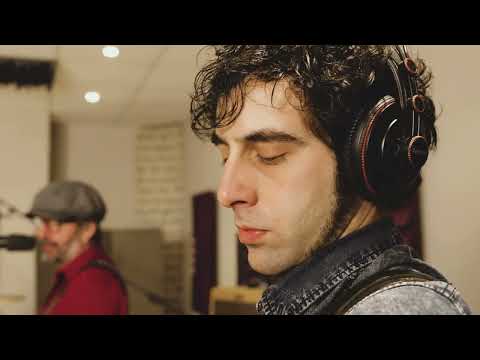 Pulsa para reproducir: ¿Cuándo harás algo que te dé dinero? - Ojo de Loca