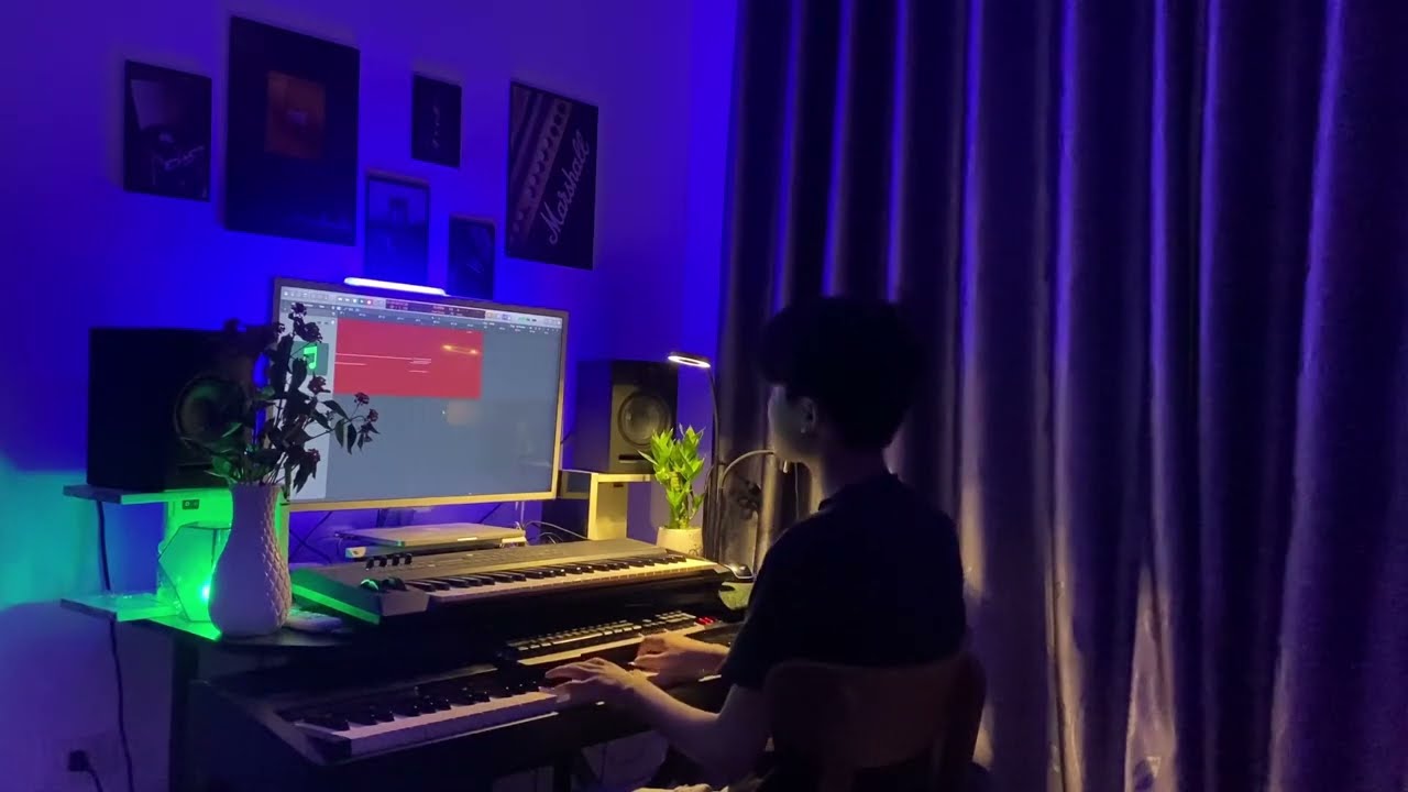 Relaxing Calm Space Work to Vibes and Deep Sleep to piano music –Lyra Callen Official