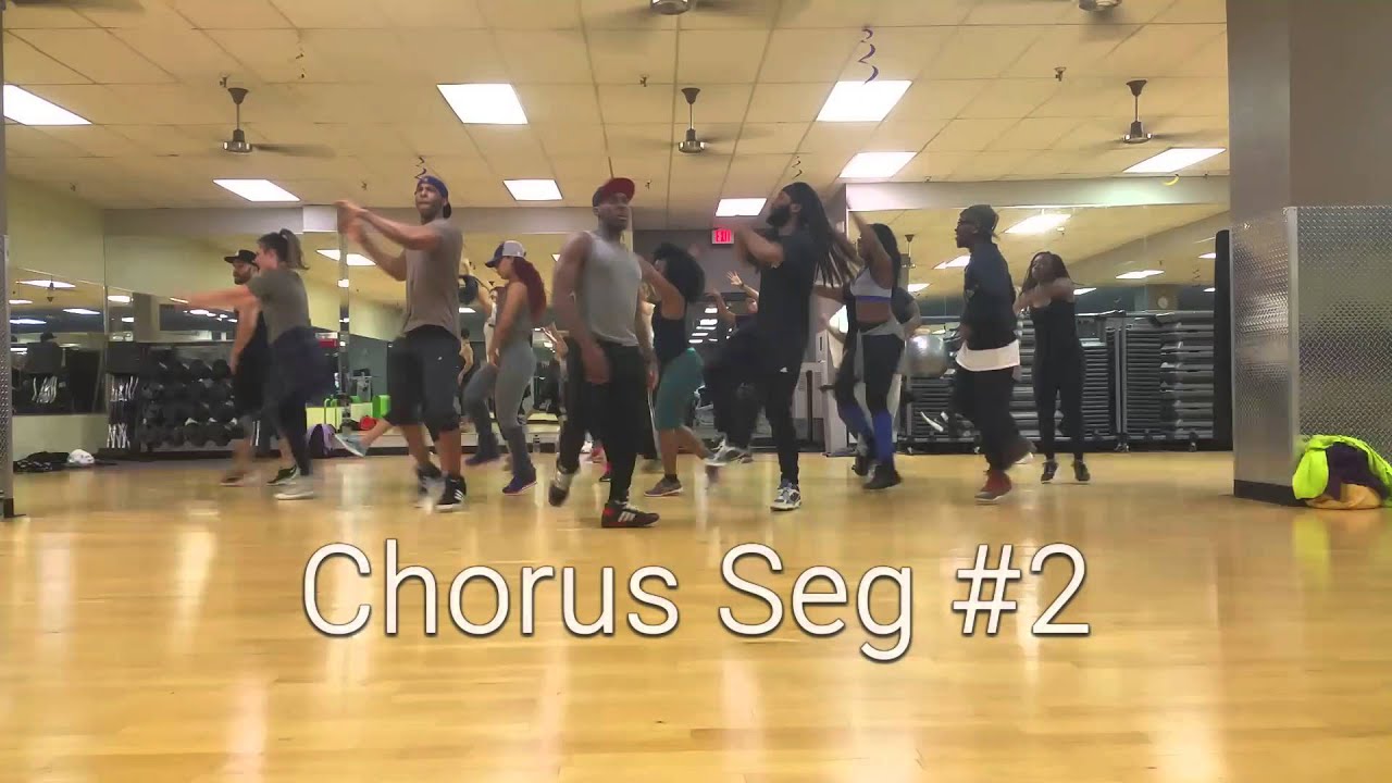 Urban Cardio Dance Smashes Chris Brown's, Anyway! workouts traduccion