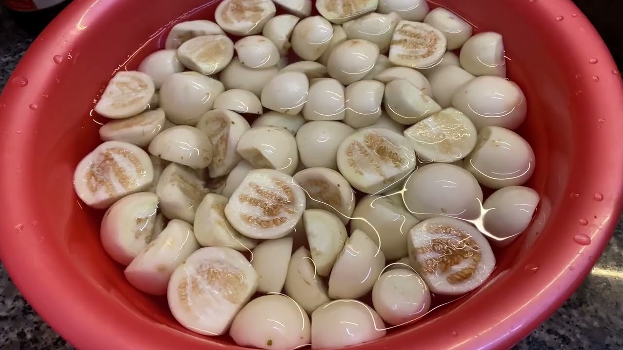 A Cozy Evening Cooking Dinner with My Mom | Simple Vietnamese Home Meal