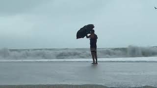 Tropical Storm Eta waves at Lido Beach in Sarasota | Herald-Tribune