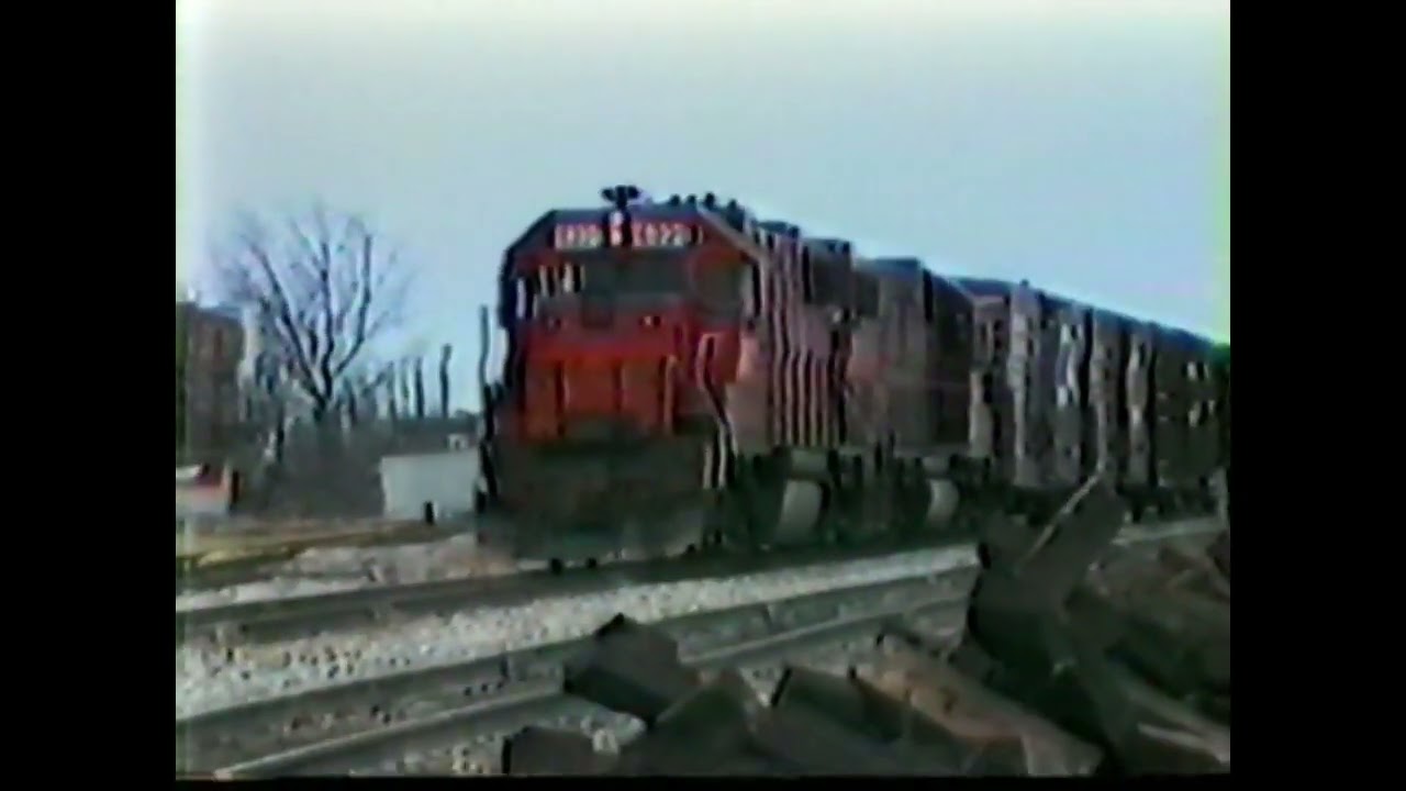 DT&I 6221 and 6222 Windsor Tunnel 1987