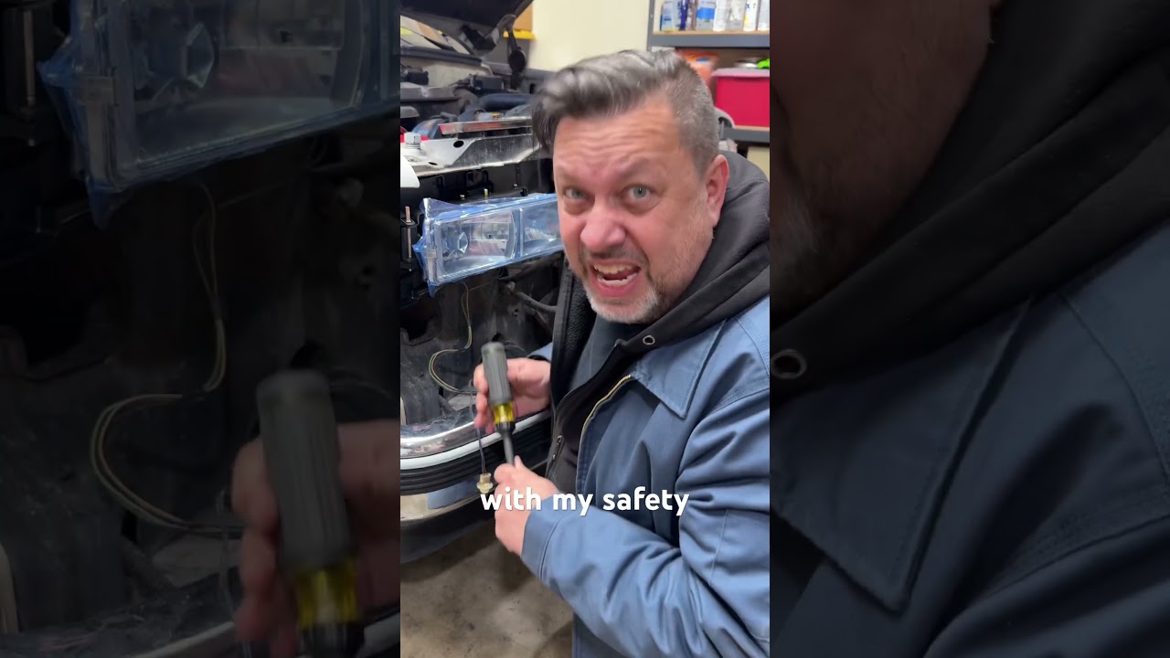 The headlight condensation situation. Replacing the headlights in my old truck. DIY auto repair.