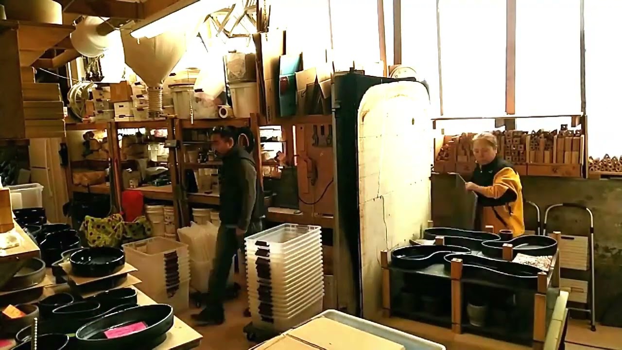 Unloading Gas Kiln at Arakawa Pottery YouTube