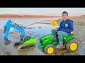 Darius wants to cross a waterway and collided with the excavator  kidscoco club adventures